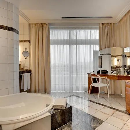 Célestins Hotel 5*